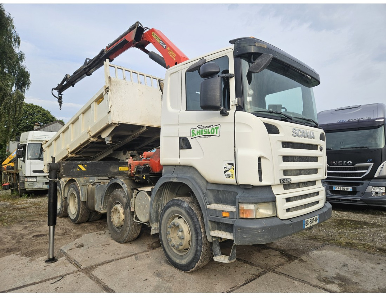 Scania R420 8x4 Tipper Crane Palfinger 23500 - Tipper, Crane truck: picture 3 Scania R420 8x4 Tipper Crane Palfinger 23500 - Tipper, Crane truck: picture 3