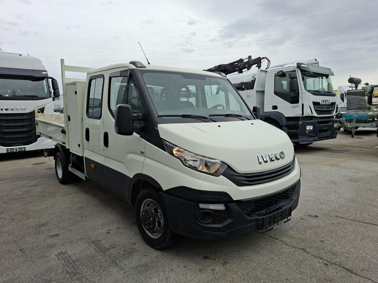 IVECO Daily 35C12D - Tipper van, Combi van: picture 2 IVECO Daily 35C12D - Tipper van, Combi van: picture 2