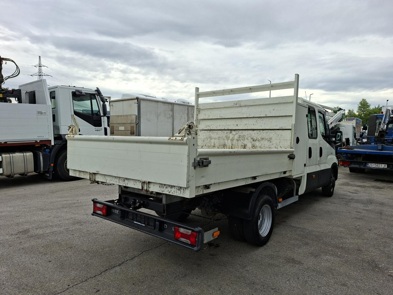 IVECO Daily 35C12D - Tipper van, Combi van: picture 3 IVECO Daily 35C12D - Tipper van, Combi van: picture 3