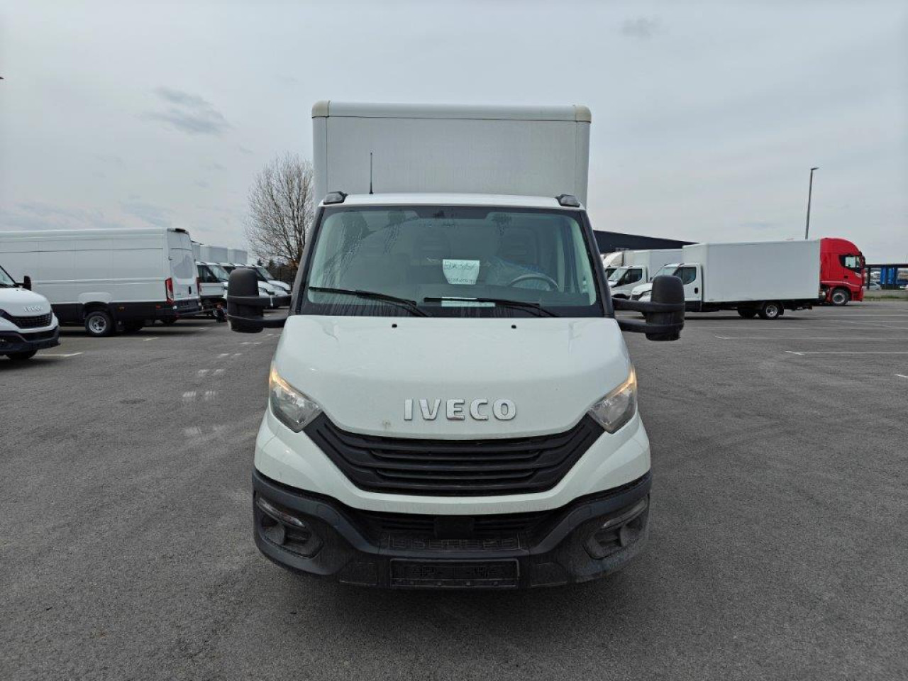IVECO Daily 35C16H - Panel van: picture 5 IVECO Daily 35C16H - Panel van: picture 5