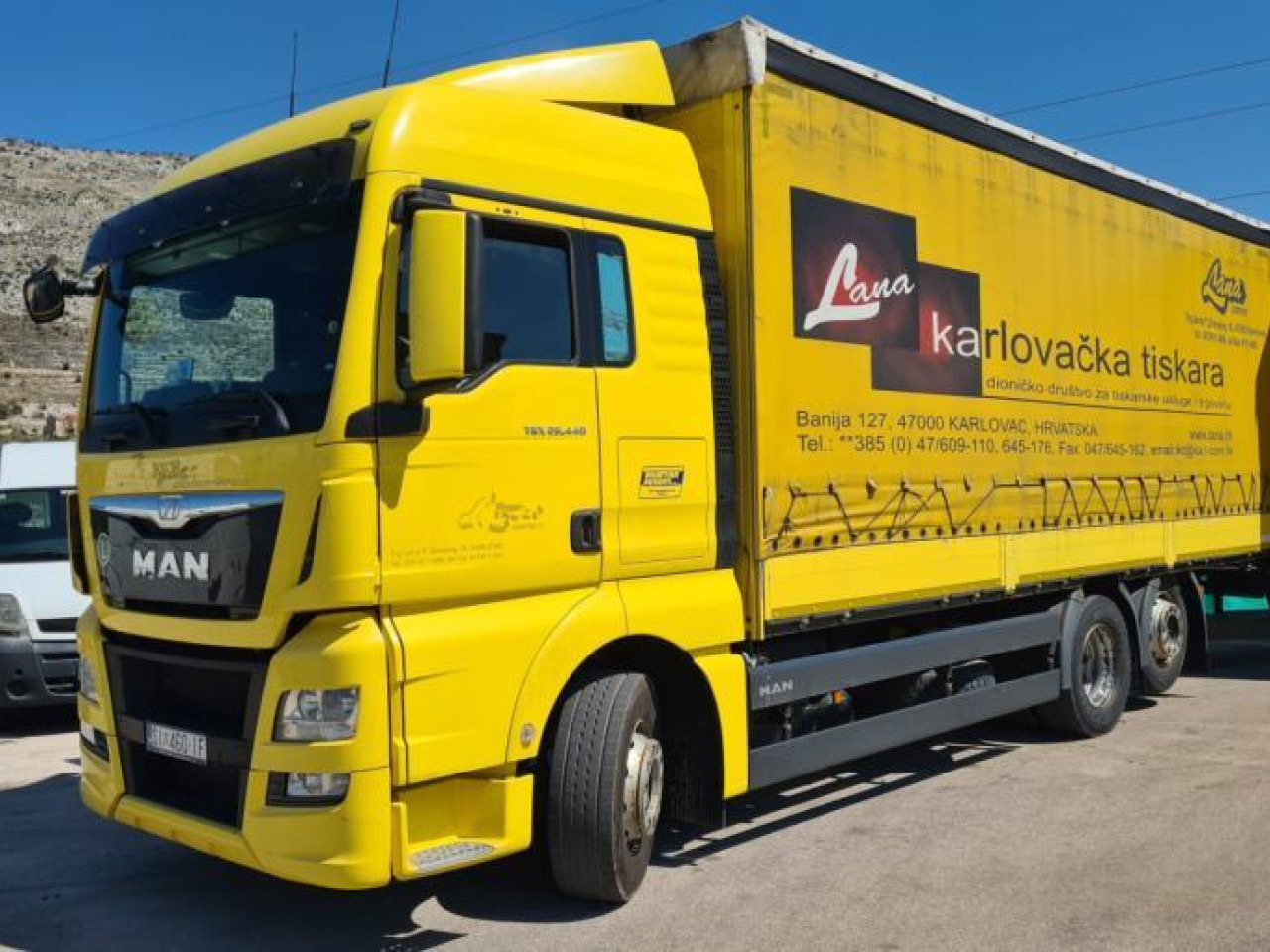 MAN TGX 26.440 - Curtainsider truck: picture 1 MAN TGX 26.440 - Curtainsider truck: picture 1