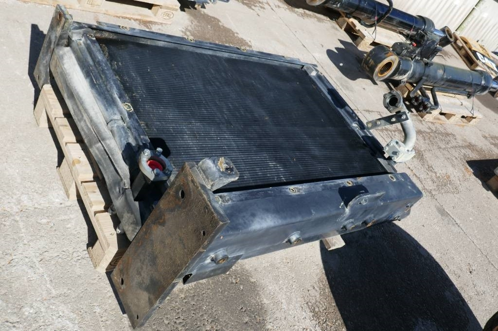 CAT 374 D Hydraulolje kylare, 245-9335 - Radiator for Construction machinery: picture 2 CAT 374 D Hydraulolje kylare, 245-9335 - Radiator for Construction machinery: picture 2