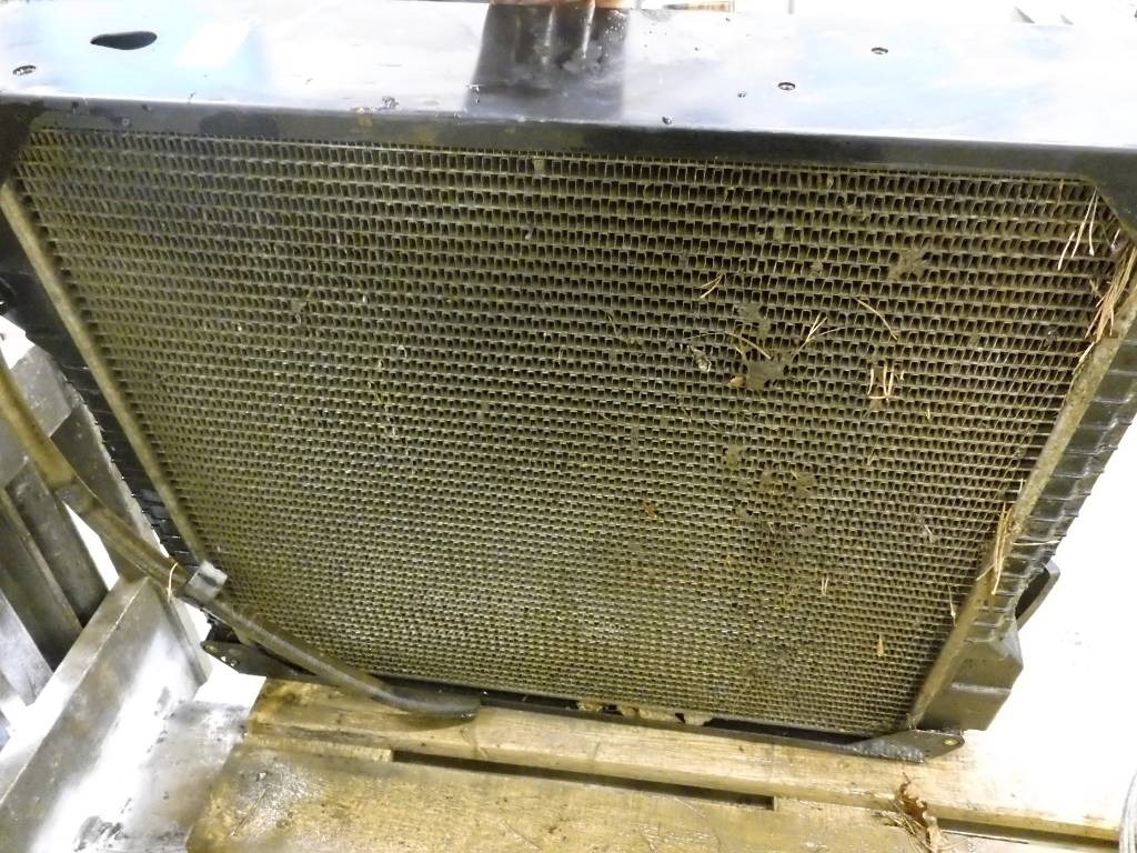 CAT 906 H 2 Kylare, 377-7572 - Radiator for Construction machinery: picture 2 CAT 906 H 2 Kylare, 377-7572 - Radiator for Construction machinery: picture 2