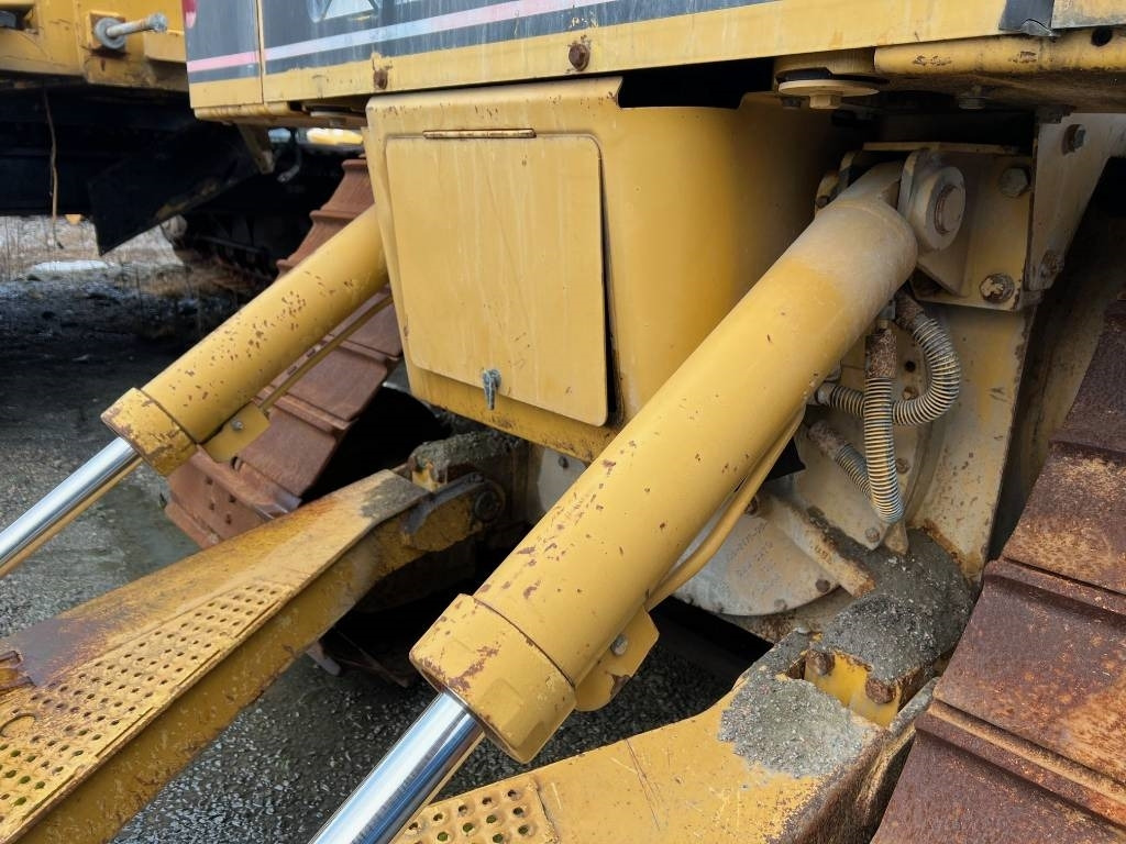 CAT D5N ripper - Ripper for Construction machinery: picture 3 CAT D5N ripper - Ripper for Construction machinery: picture 3
