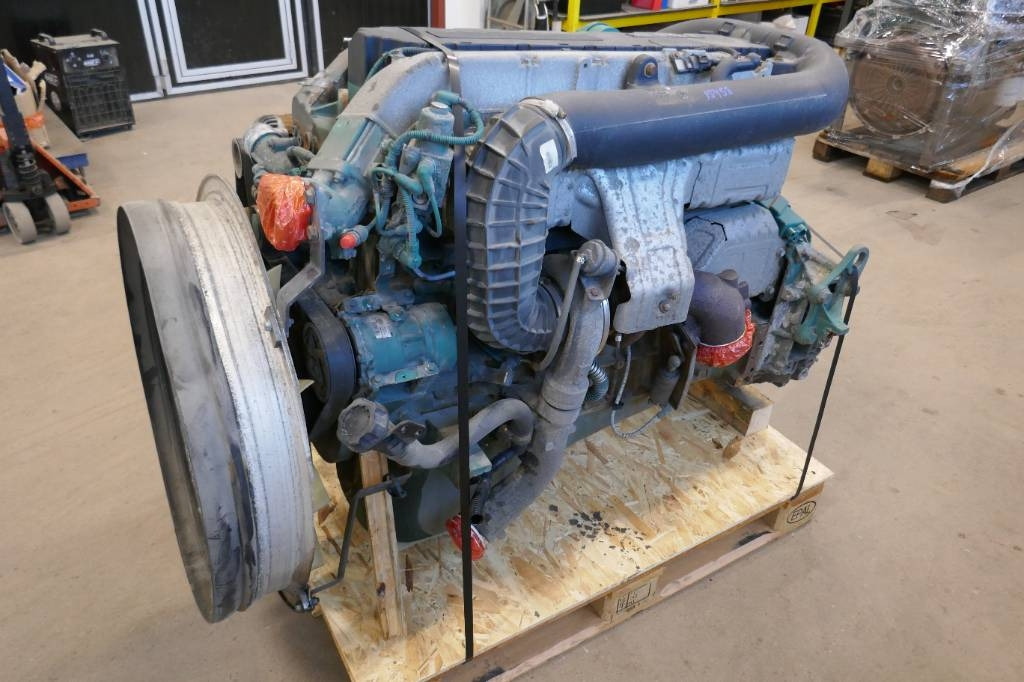 Volvo FL 240 - Engine for Truck: picture 1 Volvo FL 240 - Engine for Truck: picture 1