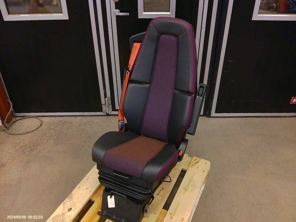 Volvo FM förarstol, 23766422 - Cab for Truck: picture 1 Volvo FM förarstol, 23766422 - Cab for Truck: picture 1