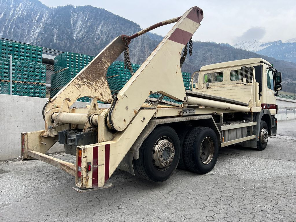Mercedes-Benz Actros 2536 6x2, E5, MP3, WELAKI Mercedes-Benz Actros 2536 6x2, E5, MP3, WELAKI - Skip loader truck: picture 3 Mercedes-Benz Actros 2536 6x2, E5, MP3, WELAKI Mercedes-Benz Actros 2536 6x2, E5, MP3, WELAKI - Skip loader truck: picture 3