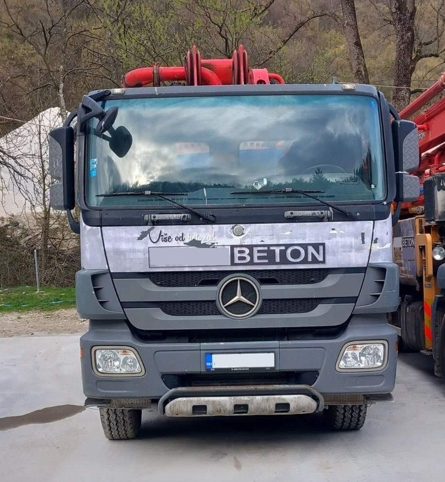 Mercedes-Benz Actros 4448 10x4, E5, MP-3, Putzmeister M46-5 - Concrete pump truck: picture 4 Mercedes-Benz Actros 4448 10x4, E5, MP-3, Putzmeister M46-5 - Concrete pump truck: picture 4