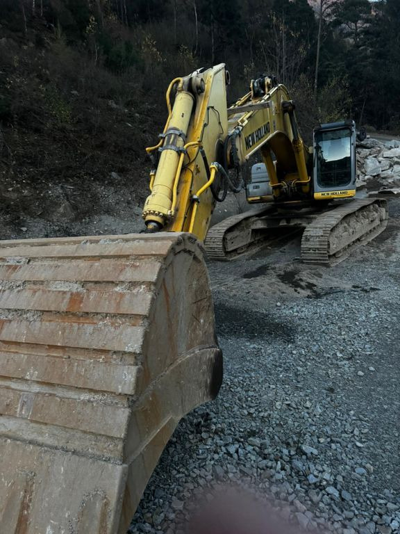 New Holland E485B, 2009year, 50ton - Crawler excavator: picture 1 New Holland E485B, 2009year, 50ton - Crawler excavator: picture 1