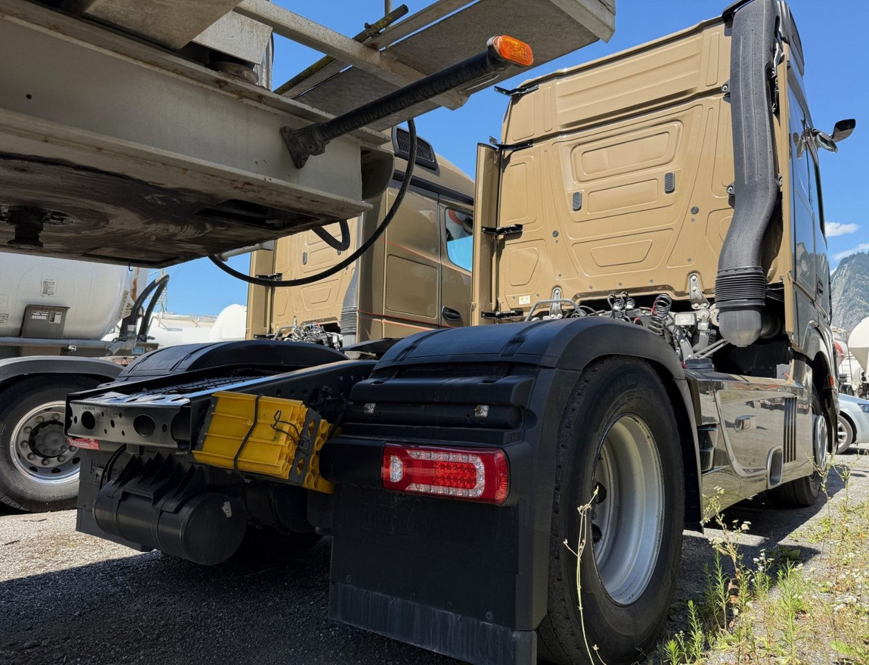 Mercedes-Benz Actros 1845 4x2, MP5, E6, Retarder - Tractor unit: picture 4 Mercedes-Benz Actros 1845 4x2, MP5, E6, Retarder - Tractor unit: picture 4