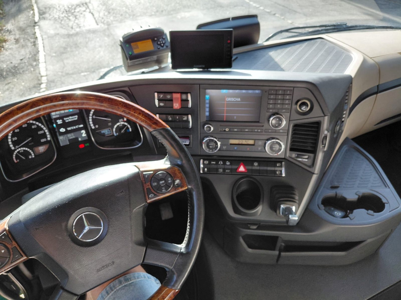 Tractor unit Mercedes-Benz Actros 1853 4x2, E6, ADR, Retarder, PTO: picture 14
