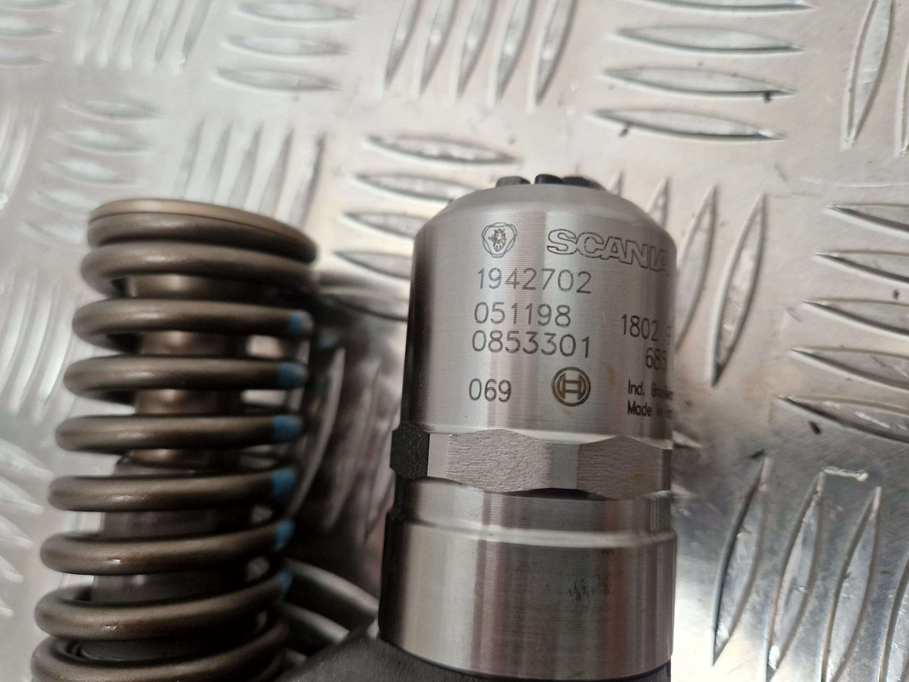 1942702 Scania fuel injector Bosch - Engine and parts for Construction machinery: picture 3 1942702 Scania fuel injector Bosch - Engine and parts for Construction machinery: picture 3