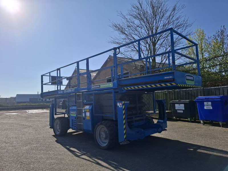 Genie GS4390 RT - Scissor lift: picture 4 Genie GS4390 RT - Scissor lift: picture 4