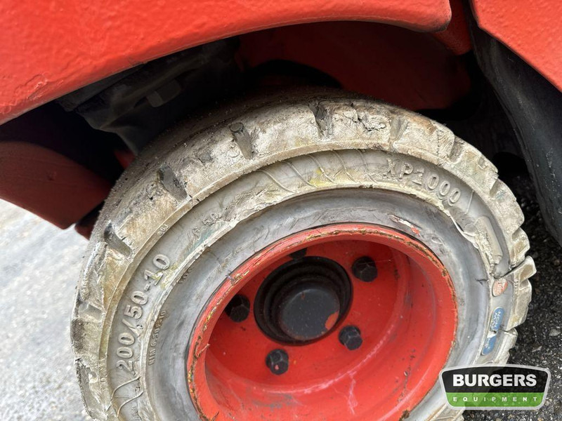 Linde E30H-01 600 - Electric forklift: picture 5 Linde E30H-01 600 - Electric forklift: picture 5