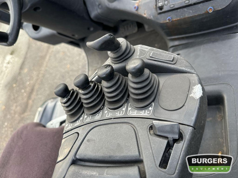 Linde E30H-01 600 - Electric forklift: picture 2 Linde E30H-01 600 - Electric forklift: picture 2