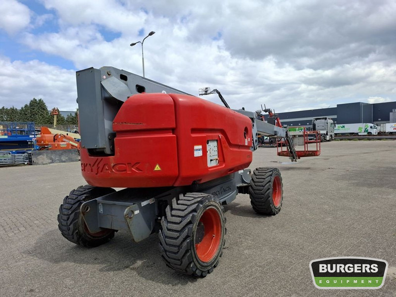 Skyjack SJ85 AJ - Articulated boom: picture 4 Skyjack SJ85 AJ - Articulated boom: picture 4