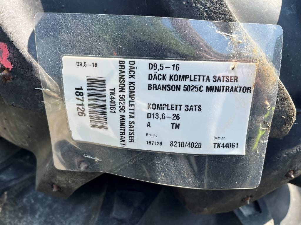 13,6 - 26 9,5-16 Däck Branson Minitraktor - Tire for Agricultural machinery: picture 2 13,6 - 26 9,5-16 Däck Branson Minitraktor - Tire for Agricultural machinery: picture 2