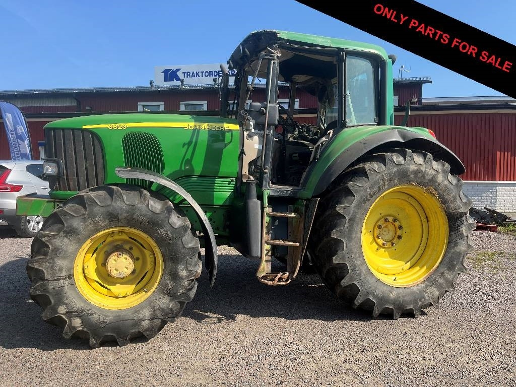 John Deere 6620 Dismantled. Only spare parts - Farm tractor: picture 1 John Deere 6620 Dismantled. Only spare parts - Farm tractor: picture 1