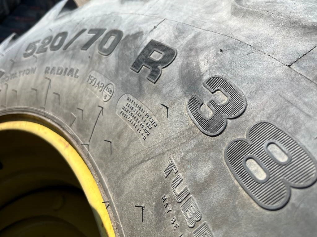 Kleber 520/70R38 480/70R24 till JD 6620 - Tire for Agricultural machinery: picture 5 Kleber 520/70R38 480/70R24 till JD 6620 - Tire for Agricultural machinery: picture 5