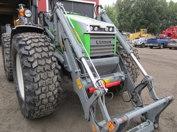 Lännen 8800 E for parts - Backhoe loader: picture 4 Lännen 8800 E for parts - Backhoe loader: picture 4