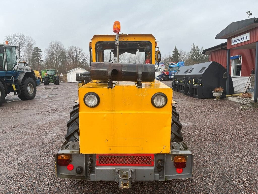 Lundberg 341 Dismantled: only spare parts - Compact loader: picture 5 Lundberg 341 Dismantled: only spare parts - Compact loader: picture 5