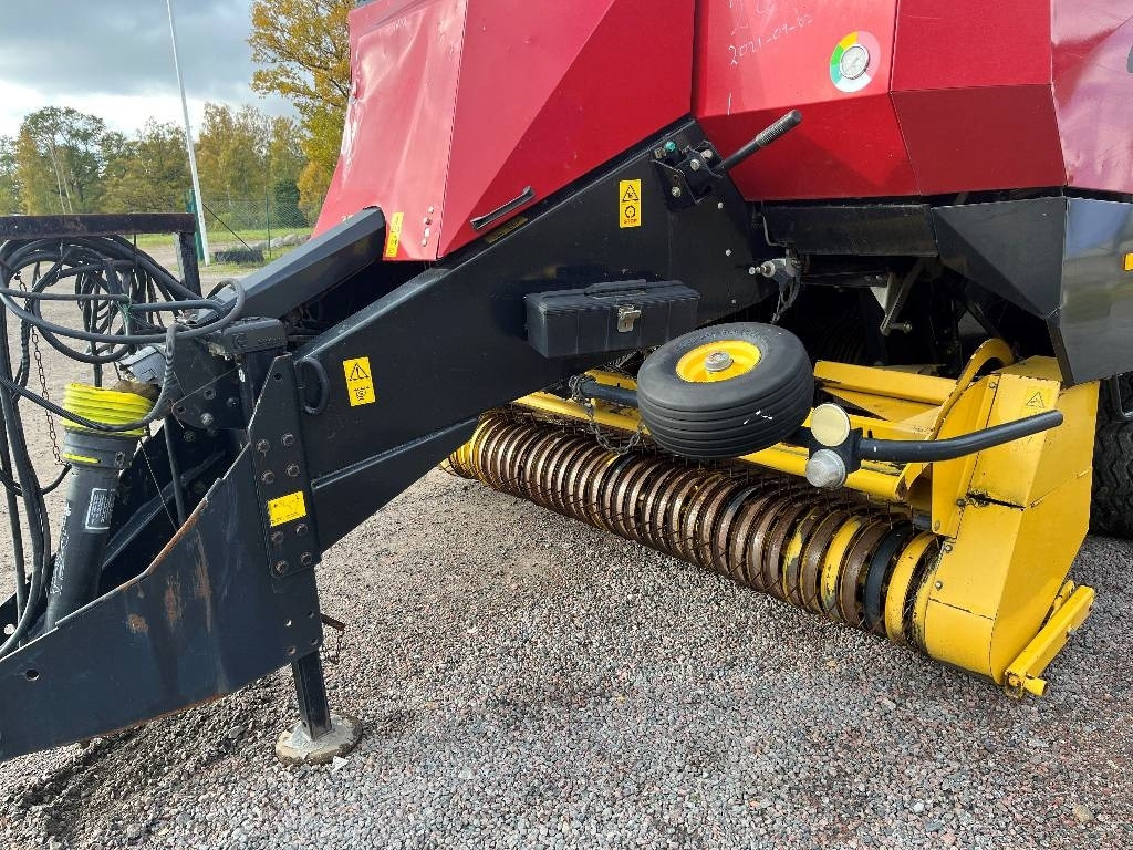 New Holland BB 960 A Dismantled: only spare parts - Square baler: picture 3 New Holland BB 960 A Dismantled: only spare parts - Square baler: picture 3