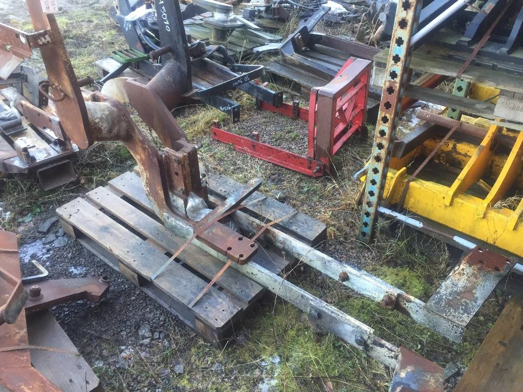 Lastarfäste Vreten till New Holland T 5070 - Spare parts for Front loader for tractor: picture 1 Lastarfäste Vreten till New Holland T 5070 - Spare parts for Front loader for tractor: picture 1