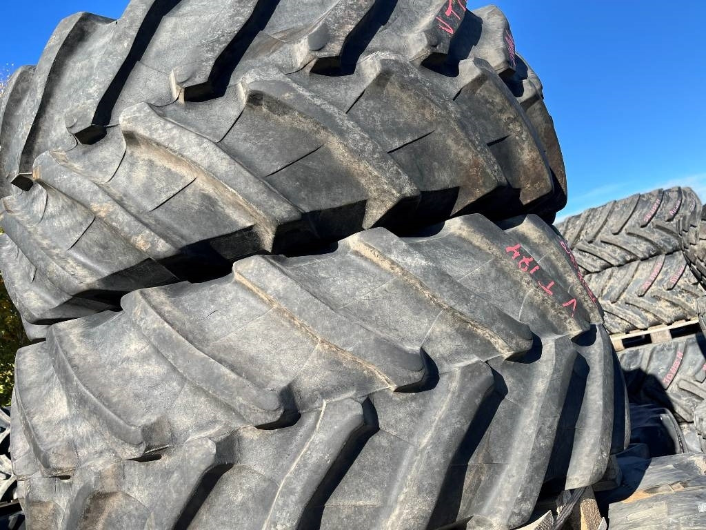 Trelleborg 650/65 42 540/65 30 till Valmet Valtra T174 - Tire for Agricultural machinery: picture 2 Trelleborg 650/65 42 540/65 30 till Valmet Valtra T174 - Tire for Agricultural machinery: picture 2