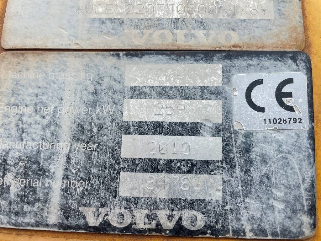 Volvo L 220 F Dismantled: only spare parts - Wheel loader: picture 5 Volvo L 220 F Dismantled: only spare parts - Wheel loader: picture 5