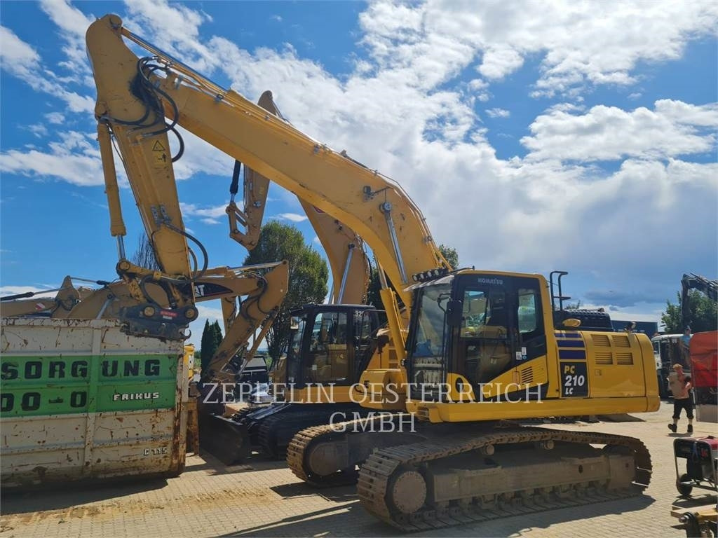 Komatsu PC210LC-11EQ - Crawler excavator: picture 1 Komatsu PC210LC-11EQ - Crawler excavator: picture 1