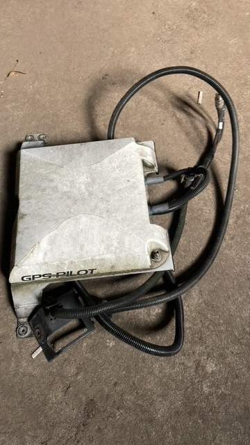 Antena gps pilot CLAAS GPS Antenne AG 262 RTK - Navigation system for Agricultural machinery: picture 3 Antena gps pilot CLAAS GPS Antenne AG 262 RTK - Navigation system for Agricultural machinery: picture 3