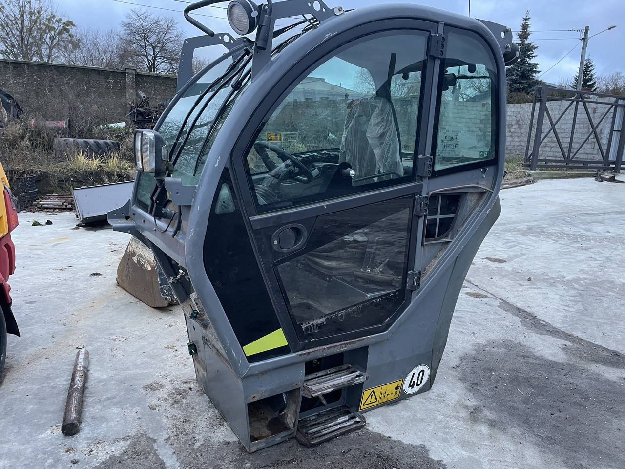 Claas Scorpion 7040 - kabina - Cab for Telescopic handler: picture 1 Claas Scorpion 7040 - kabina - Cab for Telescopic handler: picture 1