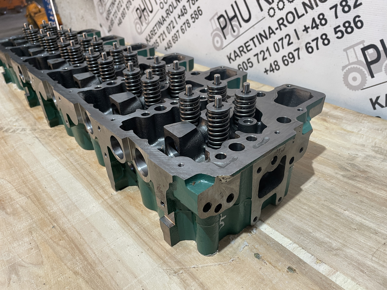 Cylinder head for Agricultural machinery Fendt 922 Vario   - głowica cylindrów kompletna NOWA F934201210800: picture 6