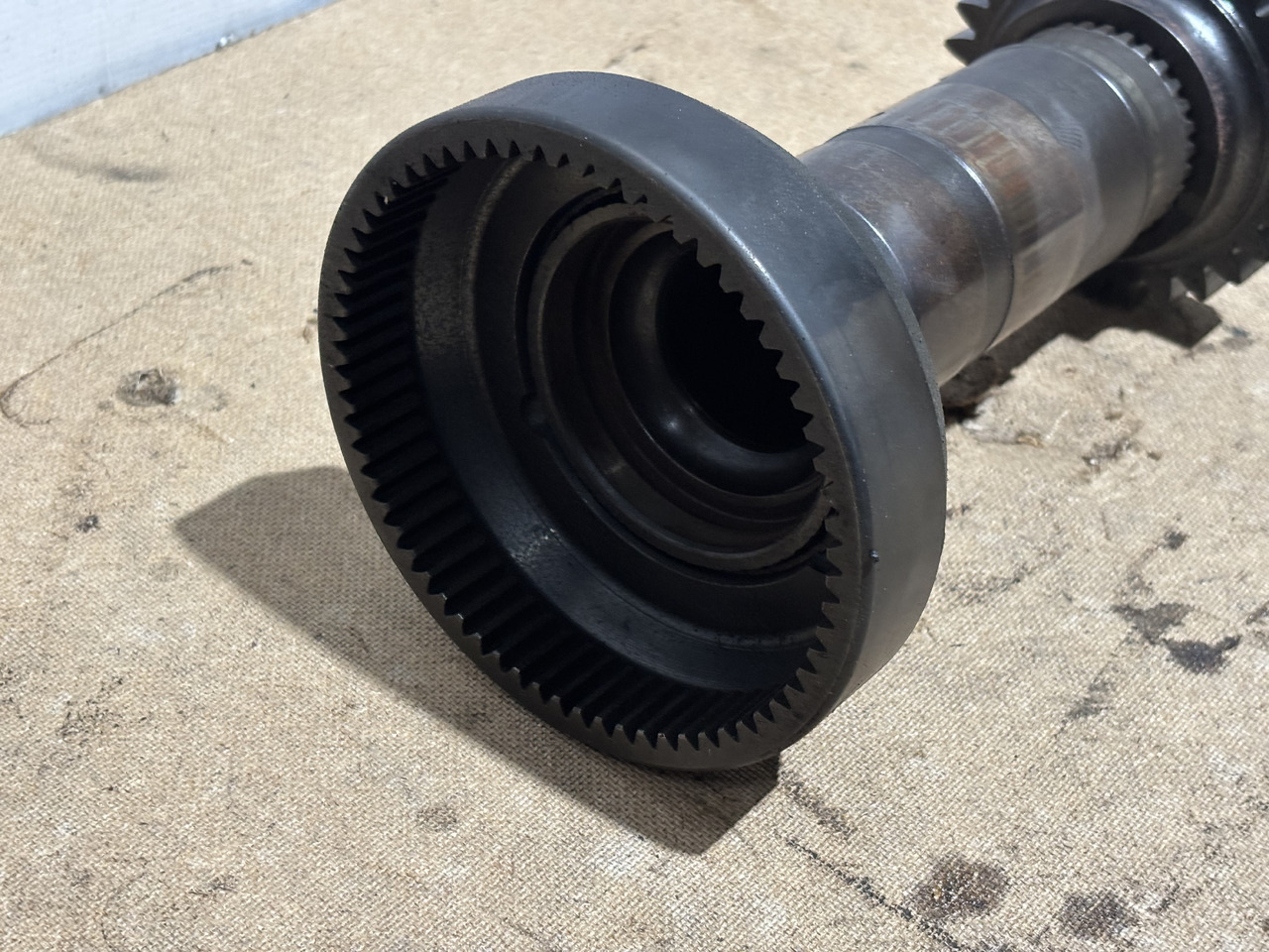 Fendt AGCO 920 924 926 930 Skrzynia Biegów Wał Wałek CZĘŚĆI M934100082040 - Gearbox for Agricultural machinery: picture 2 Fendt AGCO 920 924 926 930 Skrzynia Biegów Wał Wałek CZĘŚĆI M934100082040 - Gearbox for Agricultural machinery: picture 2