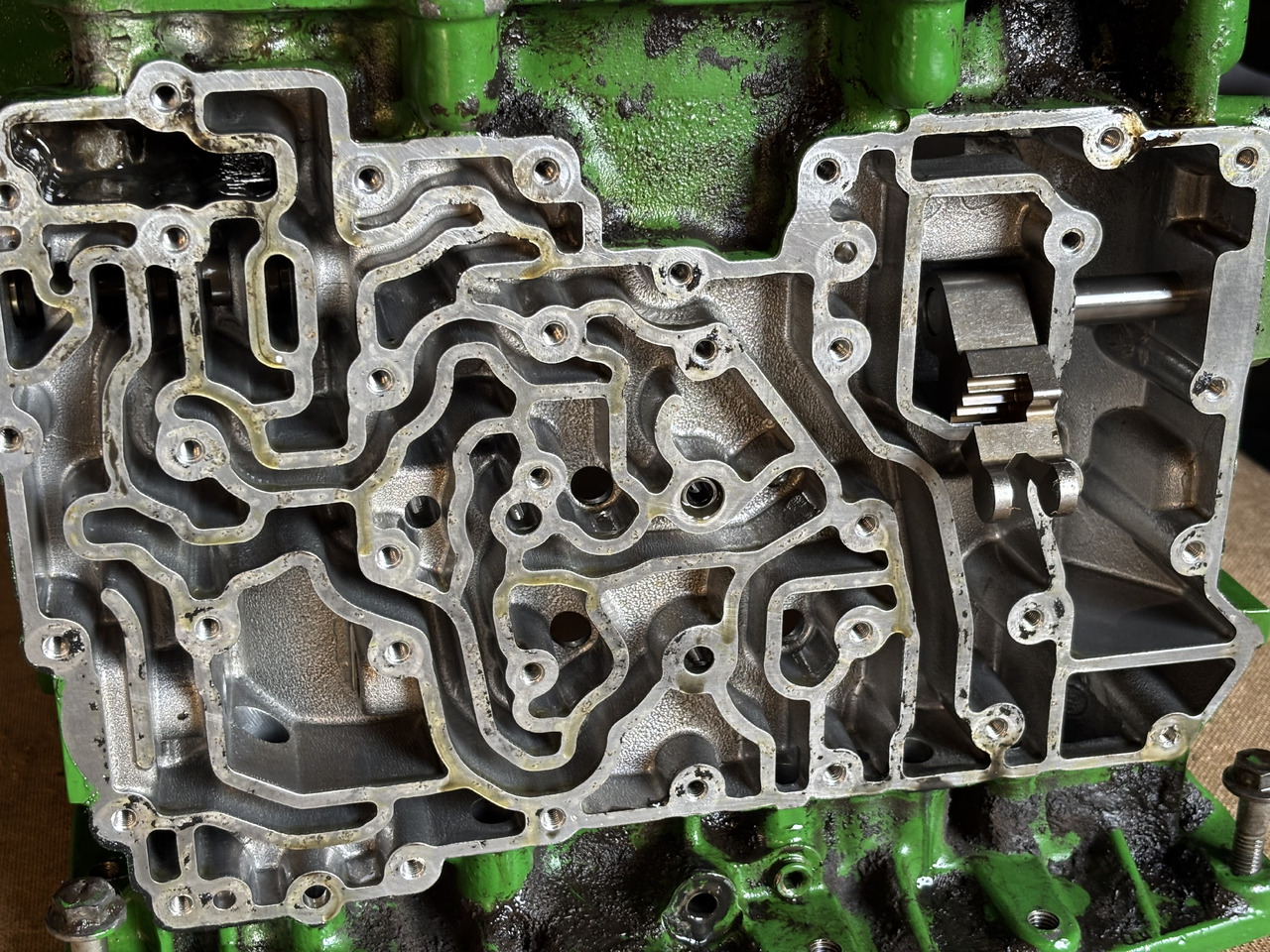 John Deere 6910 Obudowa Skrzyni Power Quad Powrquad R134710 - Gearbox and parts for Farm tractor: picture 4 John Deere 6910 Obudowa Skrzyni Power Quad Powrquad R134710 - Gearbox and parts for Farm tractor: picture 4