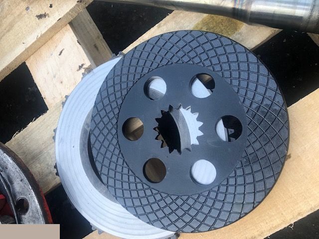 Manitou Carraro - Docisk Hamulcowy - Brake parts for Agricultural machinery: picture 2 Manitou Carraro - Docisk Hamulcowy - Brake parts for Agricultural machinery: picture 2
