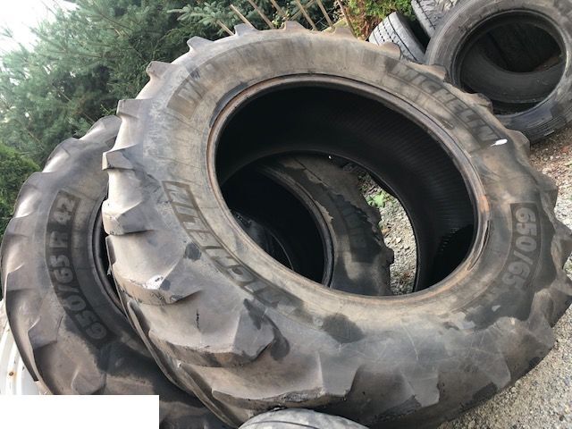 Michelin 650/65 R42 - Tire for Agricultural machinery: picture 2 Michelin 650/65 R42 - Tire for Agricultural machinery: picture 2