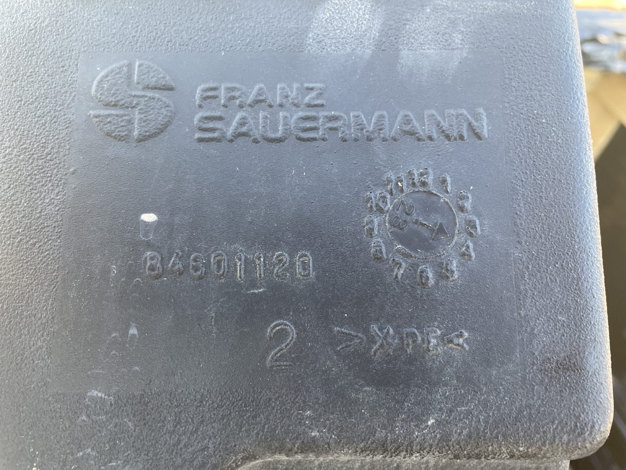 New Holland T7 - zbiornik paliwa 84601120 - Fuel processing/ Fuel delivery for Agricultural machinery: picture 2 New Holland T7 - zbiornik paliwa 84601120 - Fuel processing/ Fuel delivery for Agricultural machinery: picture 2