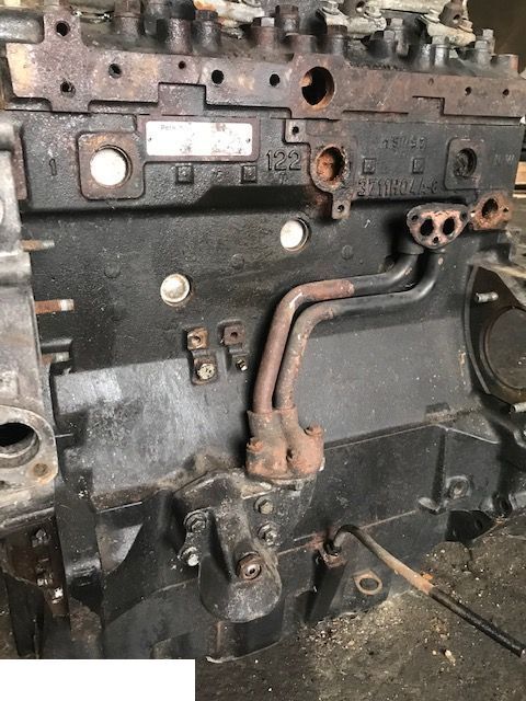 Perkins 1004.4 Blok Silnika - Cylinder block for Agricultural machinery: picture 3 Perkins 1004.4 Blok Silnika - Cylinder block for Agricultural machinery: picture 3