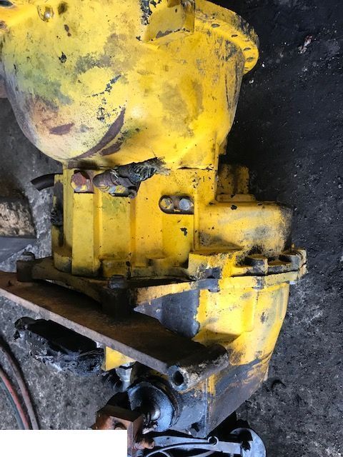 Thwaites - Skrzynia Biegów Ratio 1:1 - Gearbox for Agricultural machinery: picture 1 Thwaites - Skrzynia Biegów Ratio 1:1 - Gearbox for Agricultural machinery: picture 1