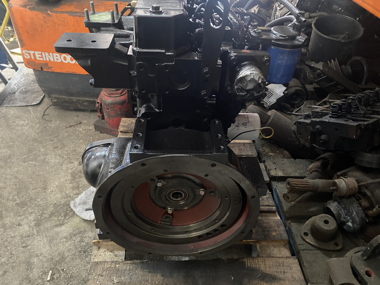 Yanmar 3TNV88 - silnik kompletny - Engine for Construction machinery: picture 2 Yanmar 3TNV88 - silnik kompletny - Engine for Construction machinery: picture 2