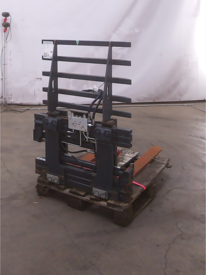 Cascade 20G-CF5-170 - Attachment for Material handling equipment: picture 3 Cascade 20G-CF5-170 - Attachment for Material handling equipment: picture 3