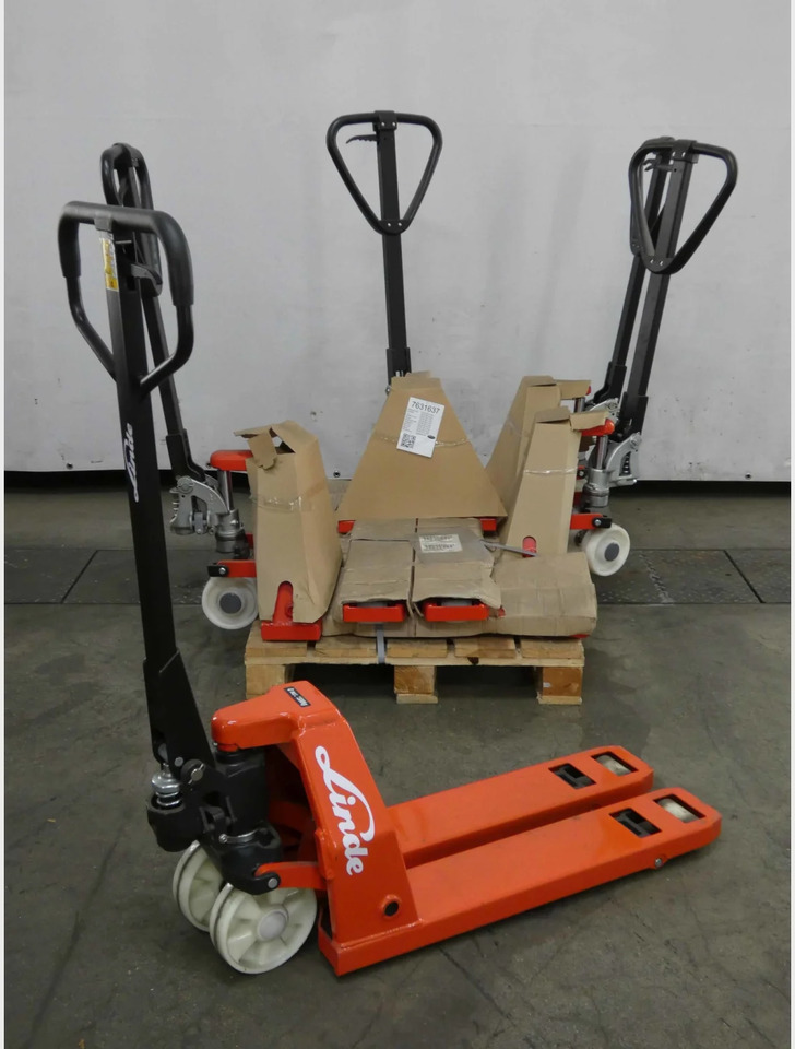 Linde 4x HPTM15Low/350mm - Pallet truck: picture 2 Linde 4x HPTM15Low/350mm - Pallet truck: picture 2