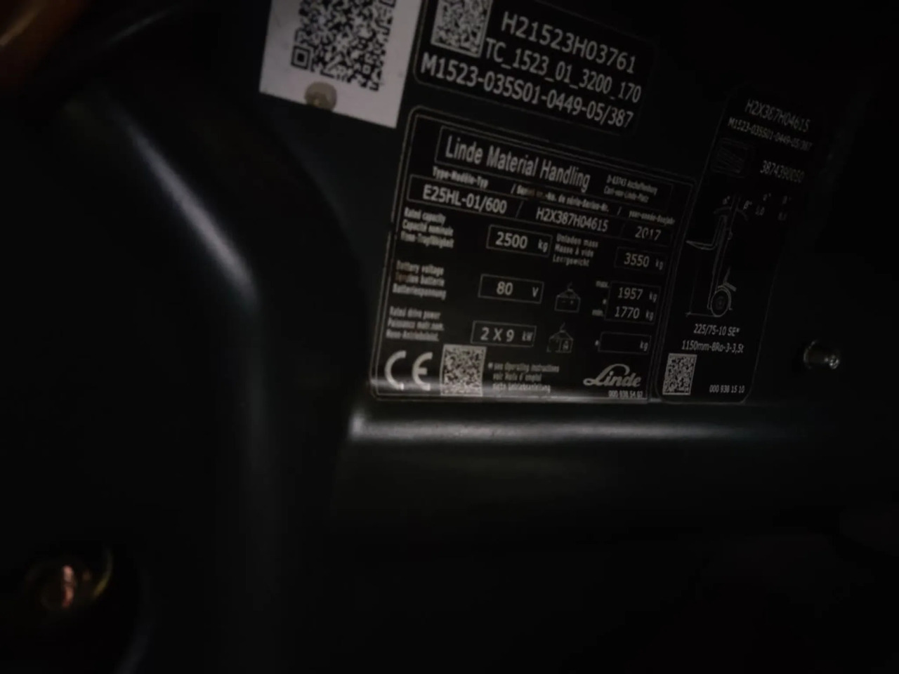 Linde E25HL-01/600 - Electric forklift: picture 5 Linde E25HL-01/600 - Electric forklift: picture 5