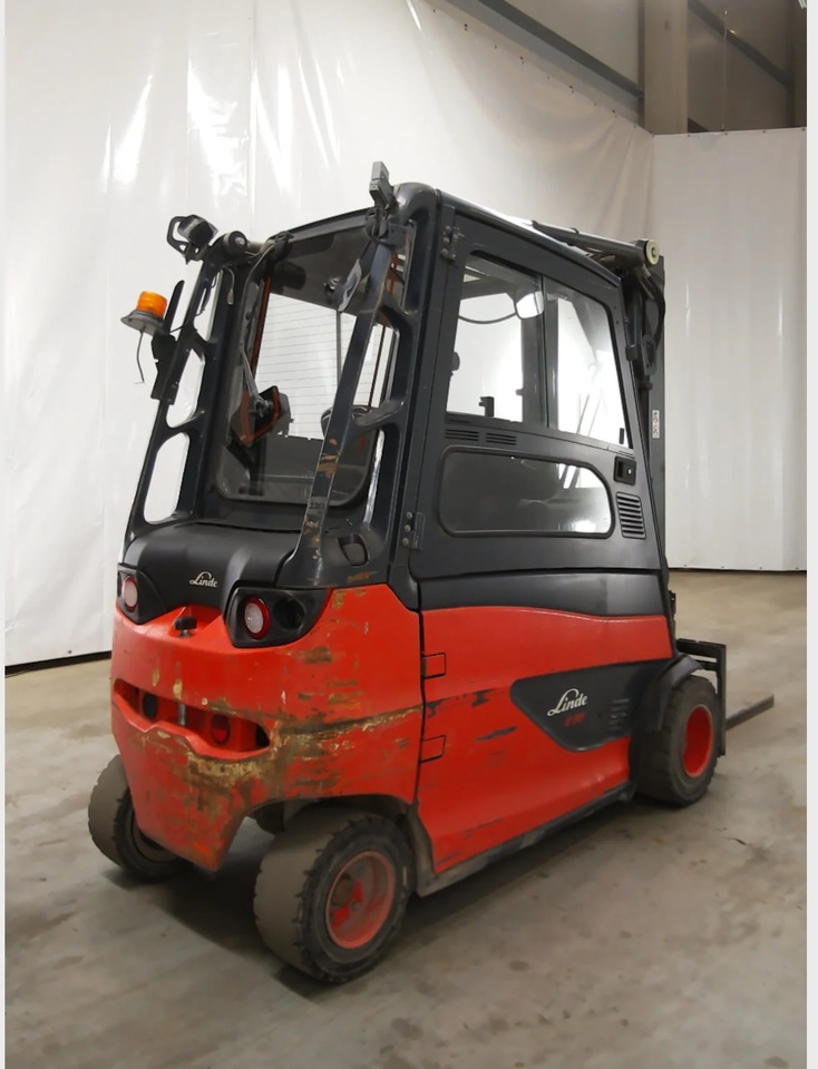 Linde E35 - Electric forklift: picture 2 Linde E35 - Electric forklift: picture 2