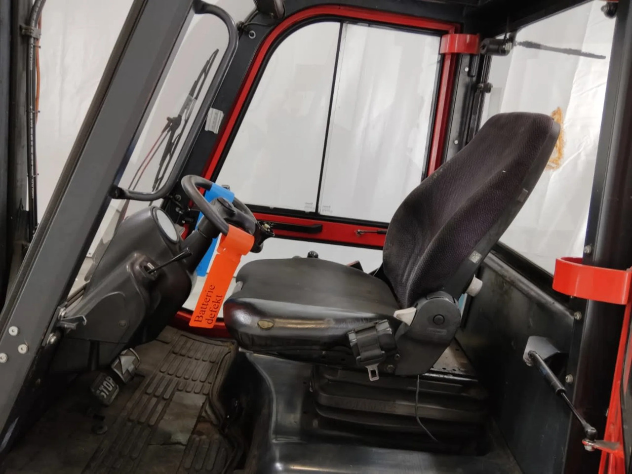 Linde E35P - Electric forklift: picture 3 Linde E35P - Electric forklift: picture 3