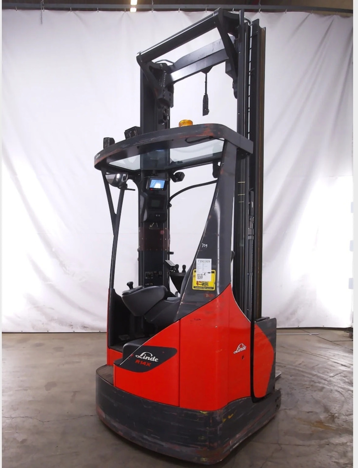 Linde R14X-03 - Reach truck: picture 3 Linde R14X-03 - Reach truck: picture 3