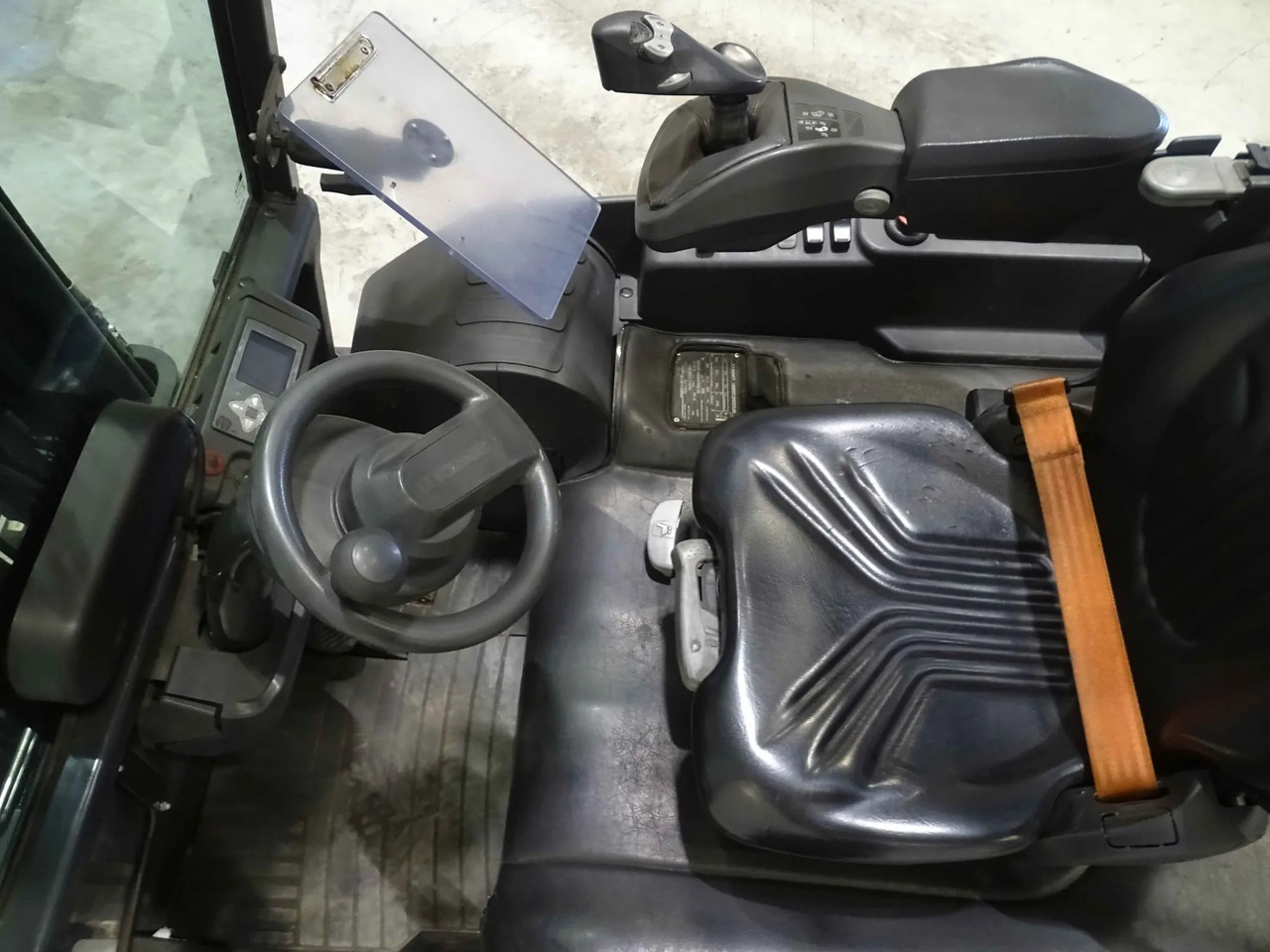 Mitsubishi AG2N1L20Q - Electric forklift: picture 4 Mitsubishi AG2N1L20Q - Electric forklift: picture 4