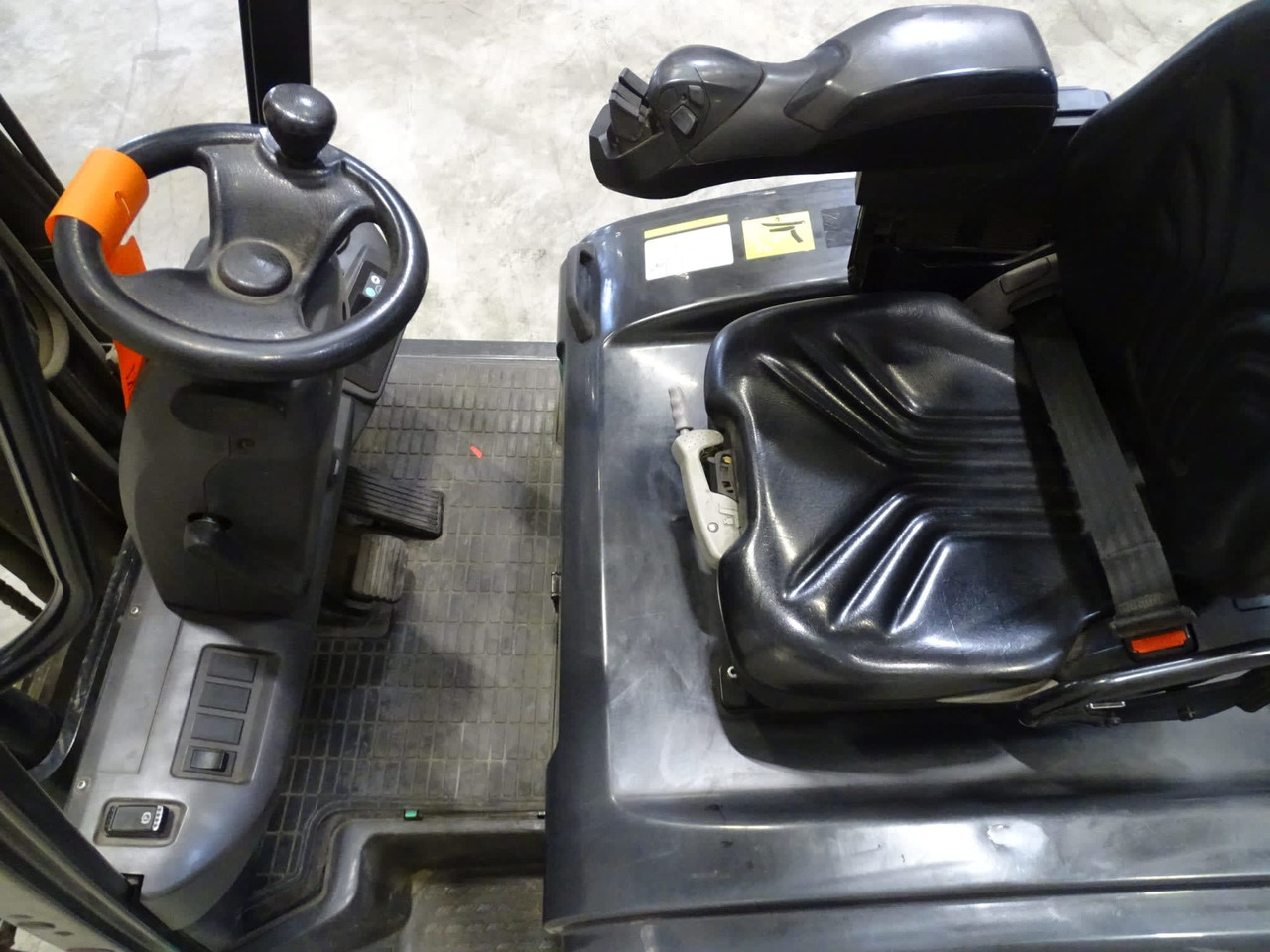 Mitsubishi FB18PNT - Electric forklift: picture 4 Mitsubishi FB18PNT - Electric forklift: picture 4