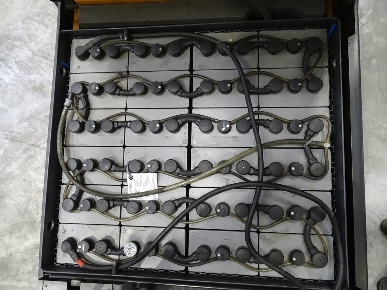 Package: 7521463 R20-20Pi & 7521464 R20-20Pi - Forklift: picture 5 Package: 7521463 R20-20Pi & 7521464 R20-20Pi - Forklift: picture 5